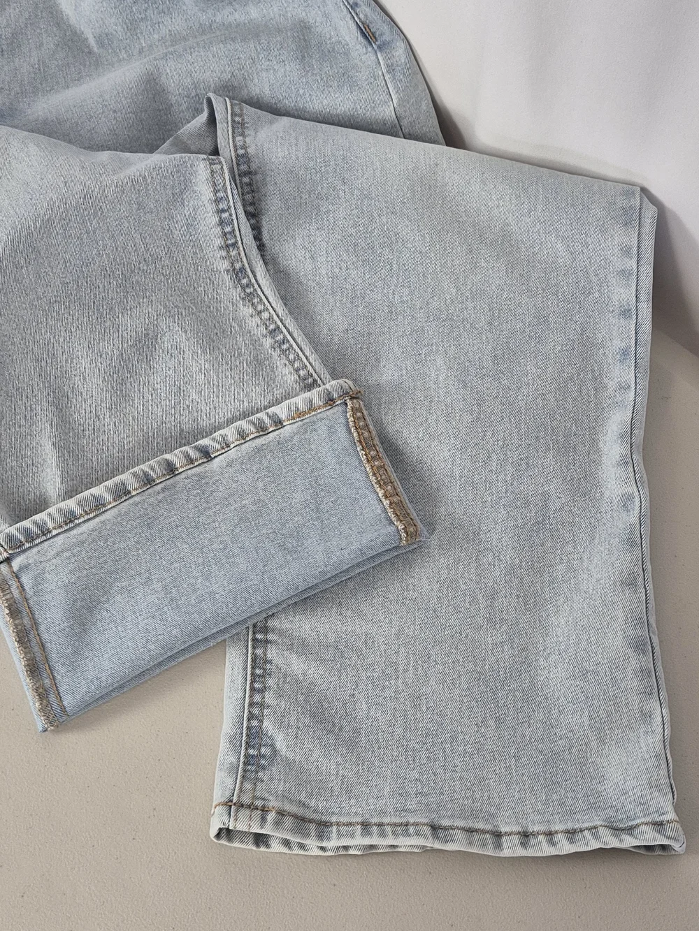 Frye High-Rise Cuffed Crop Plus Size Jeans in Stevie Light Wash - Size 14/32